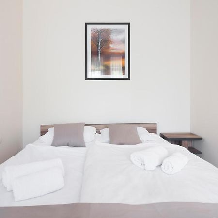 Hotel Royal Senta Bagian luar foto