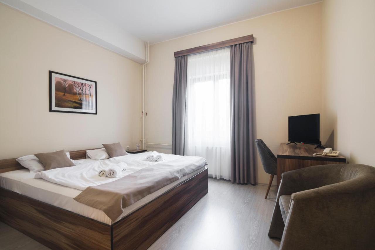 Hotel Royal Senta Bagian luar foto